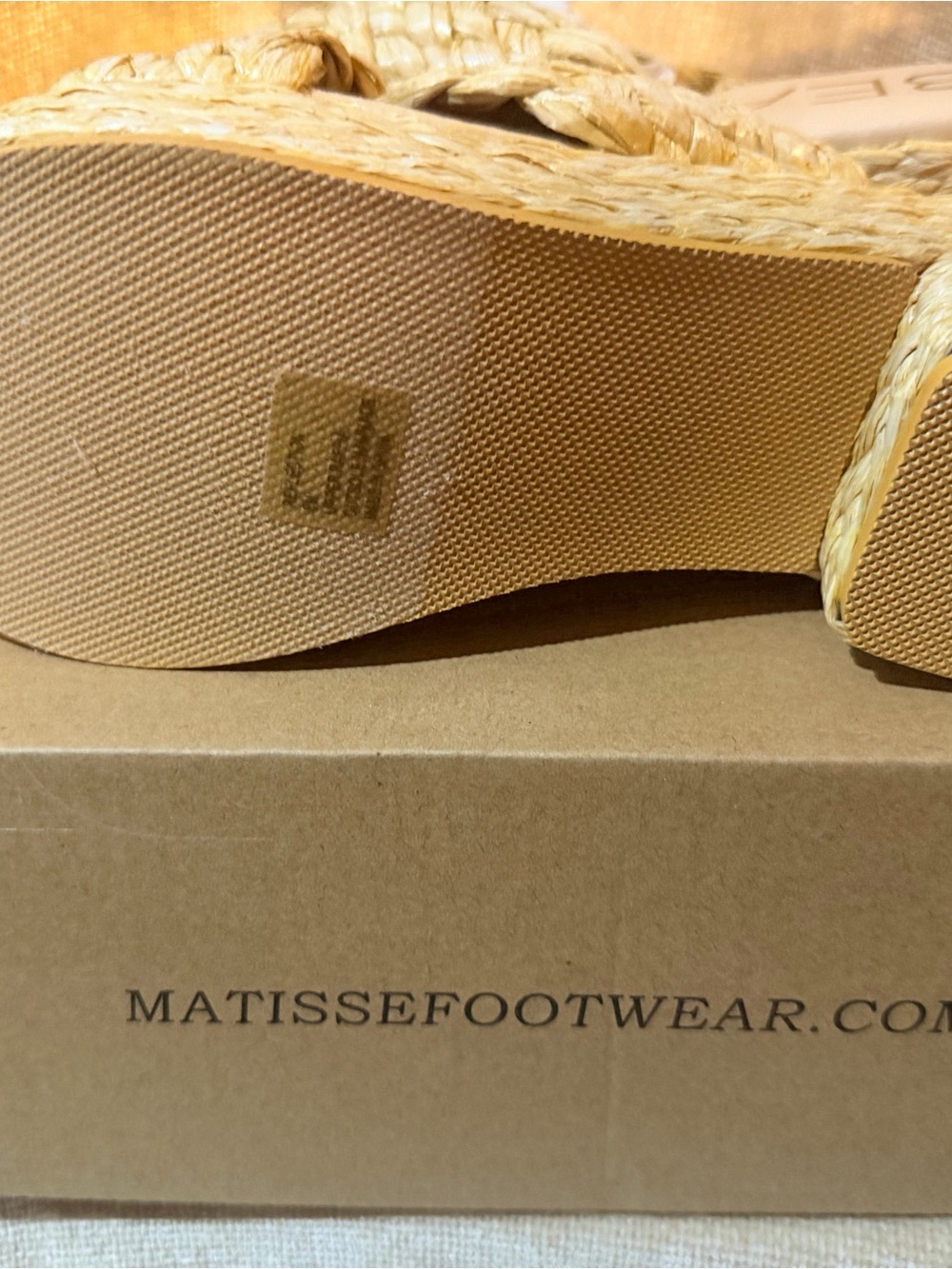 BEACH by Matisse Braided Platform Slide Sandals in Natural Straw size 8 - Picture 3 of 3